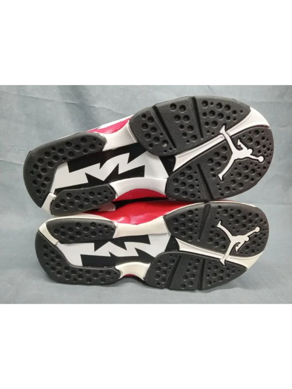 Nike Air Jordan 8 Retro (GS) Sneaker Paprika Black White Boys Size 5 FLOOR MODEL